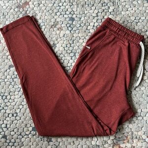 LLIKE NEW Mens MEDIUM VUORI Ponto Performance Pant Red Clay Heather